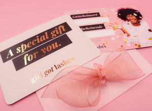 GirlGotLashes Geschenkgutschein zum Überreichen